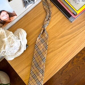 Burberry Classic Men’s Tie - classic cut